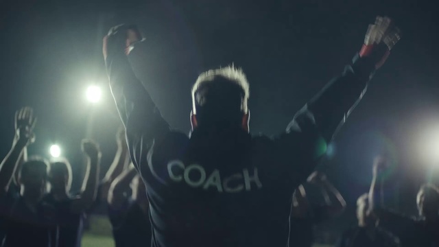 Video Reference: Performance, Concert, Entertainment, Rock concert, Performing arts, Crowd, Public event, Music, Event, Stage