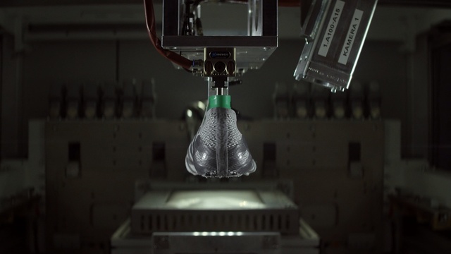 Video Reference: darkness, light fixture