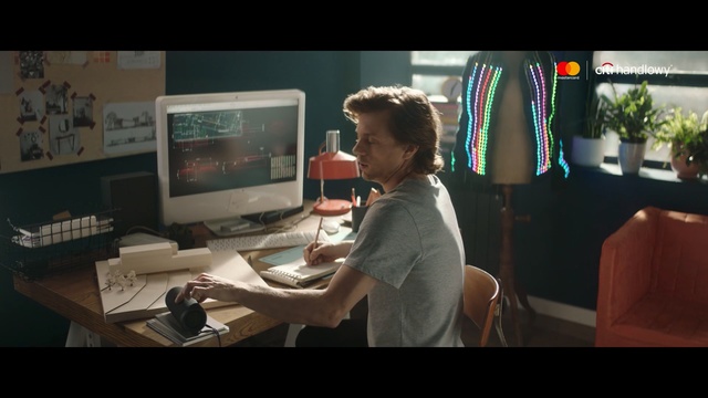 Video Reference: Sitting, Media, Technology, Electronic device, Personal computer, Computer, Fun, Display device, Multimedia, Conversation, Person
