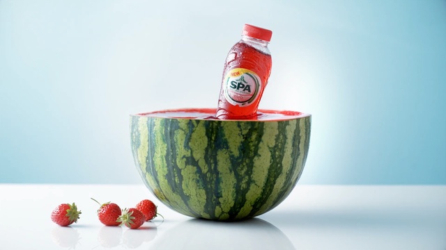 Video Reference: bowl, mixing bowl, container, cup, food, healthy, tea, tableware, Person