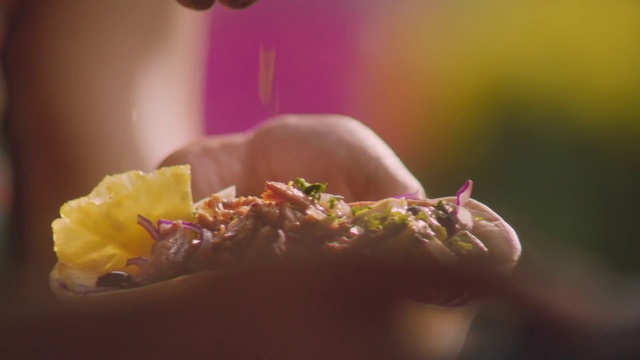 Video Reference: Food, Dish, Cuisine, Hand, Plant, Photography, Flower, Petal, Macro photography, Vegetarian food