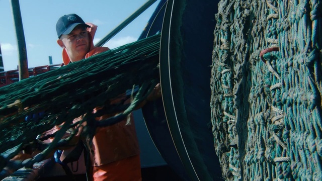 Video Reference: Rope, Tree, Vehicle, Fishing vessel, Recreation, Plant, Net, Cap