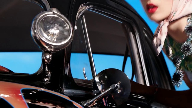 Video Reference: Motor vehicle, Vehicle, Automotive design, Car, Vintage car, Classic, Automotive lighting, Auto part, Antique car, Headlamp, Person