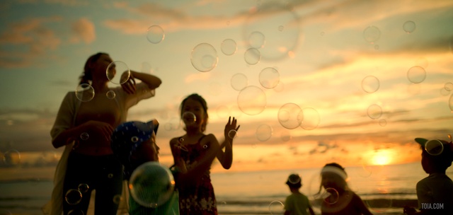 Video Reference: Sky, Fun, Happy, Sunlight, Photography, Evening, Vacation, Cloud, Sunset, Sunrise