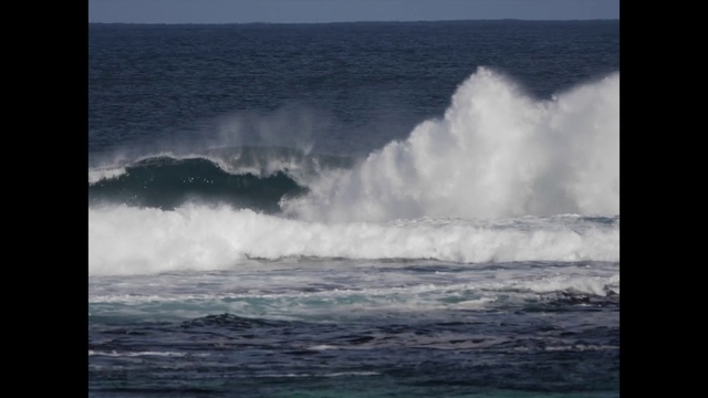 Video Reference: Wave, Wind wave, Body of water, Sea, Ocean, Tide, Water, Shore, Sky, Coastal and oceanic landforms