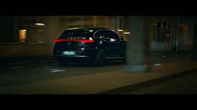 Video Reference: Tire, Car, Wheel, Vehicle, Automotive lighting, Automotive design, Automotive tire, Rolling, Personal luxury car, Automotive exterior