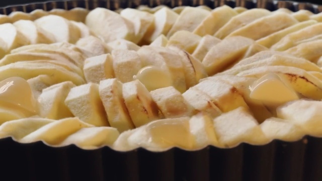 Video Reference: Food, Dish, Cuisine, Ingredient, Tart, Pie, Dessert, Produce, Baked goods, Recipe