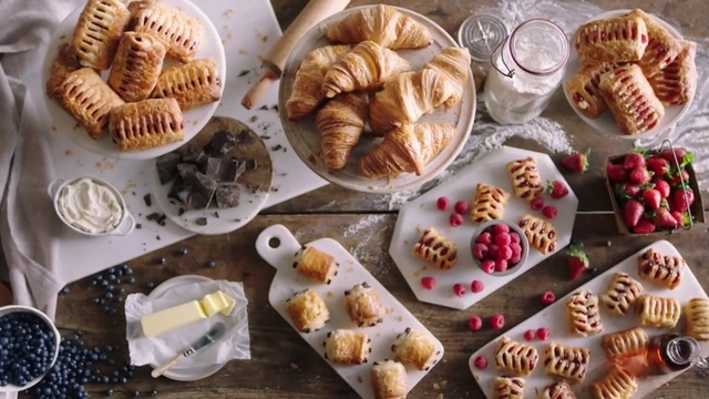Video Reference: Food, Cuisine, Dish, Brunch, Ingredient, Pan dulce, Dessert, Croissant, Finger food, Baked goods