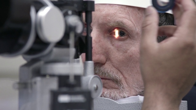 Video Reference: Ophthalmology, Optometry, Camera operator, Photography, Cinematographer, Person