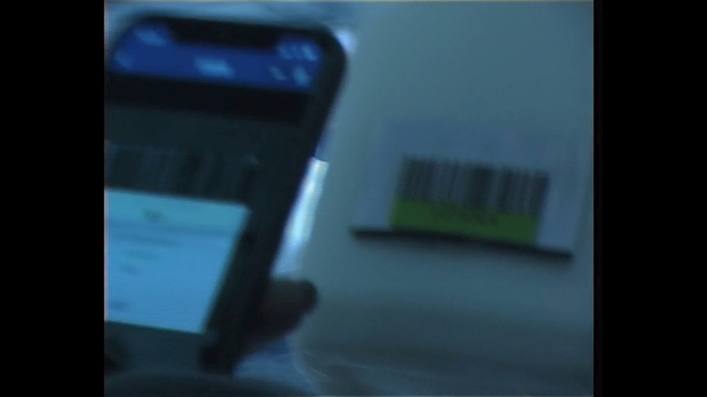 Video Reference: Blue, Electronics, Mode of transport, Display device, Technology, Multimedia, Rear-view mirror, Electronic device, Auto part, Screen