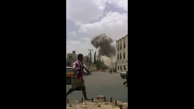 Video Reference: Photograph, Mode of transport, Sky, Town, Atmospheric phenomenon, Cloud, Snapshot, Photography, Human, Tree