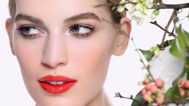 Video Reference: Face, Lip, Eyebrow, Hair, Skin, Nose, Cheek, Beauty, Eyelash, Head, Person