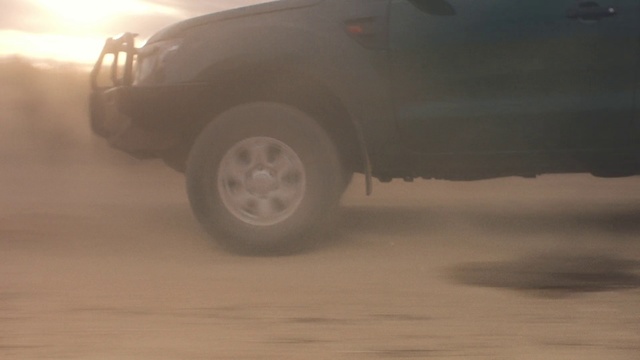 Video Reference: Land vehicle, Vehicle, Automotive tire, Tire, Car, Alloy wheel, Off-roading, Automotive exterior, Wheel, Bumper
