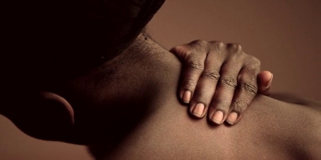 Video Reference: Skin, Hand, Close-up, Muscle, Abdomen, Joint, Human, Finger, Neck, Stomach