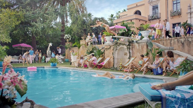 Video Reference: Swimming pool, Leisure, Water, Fun, Recreation, Leisure centre, Vacation, Summer, Water park, Resort