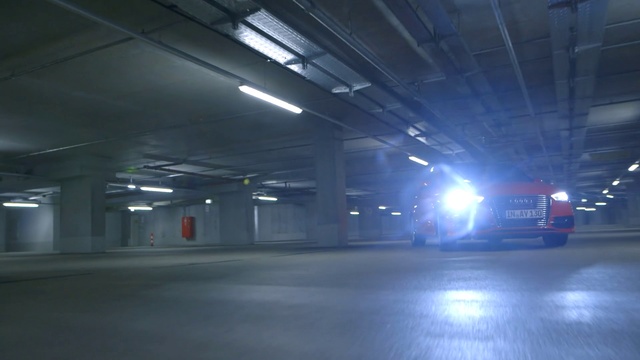 Video Reference: Light, Parking lot, Parking, Automotive lighting, Public space, Lighting, Metropolitan area, City, Headlamp, Thoroughfare