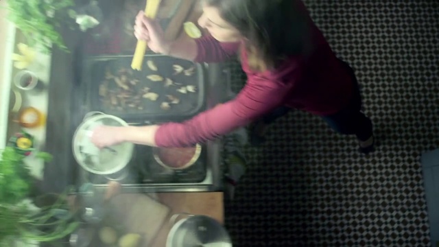 Video Reference: Snapshot, Arm, Fun, Hand, Black hair, Finger