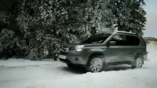 Video Reference: car, land vehicle, vehicle, motor vehicle, mode of transport, sport utility vehicle, automotive tire, nissan x trail, snow, off roading