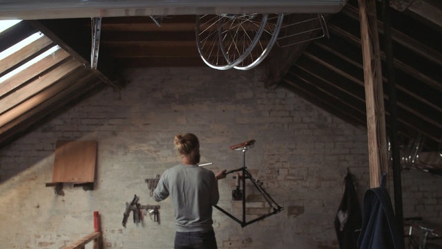 Video Reference: ceiling, floor