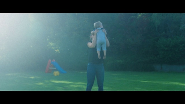 Video Reference: Atmosphere, Azure, Flash photography, Gesture, People in nature, Entertainment, Fun, Grass, Display device, Performing arts