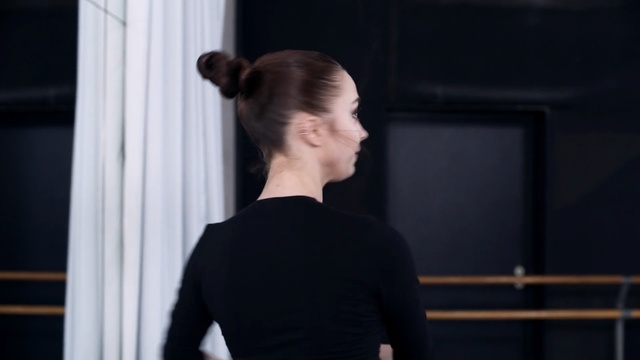 Video Reference: shoulder, girl, fashion, event