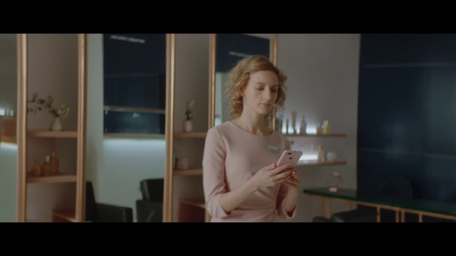 Video Reference: Photograph, Shoulder, Facial expression, Skin, Portrait, Blond, Head, Beauty, Snapshot, Arm