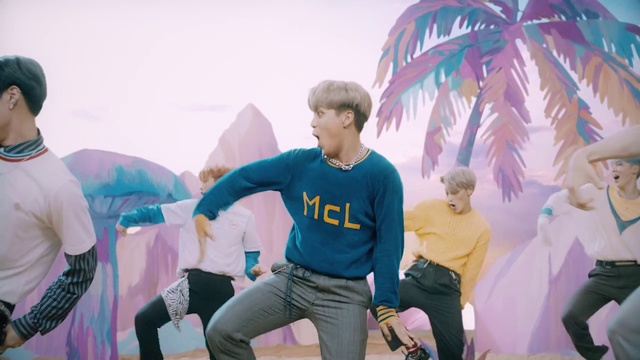 Video Reference: Pink, Fun, Purple, Snapshot, Leisure, Vacation, Event, Photography, World, Plant