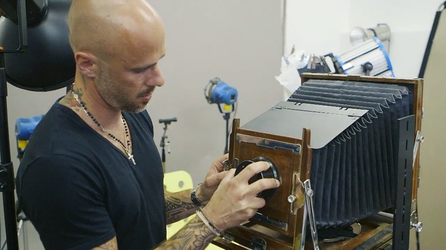 Video Reference: Accordion, Bandoneon, Free reed aerophone, Musical instrument, Folk instrument, Concertina