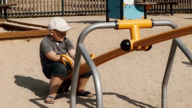 Video Reference: public space, outdoor play equipment, vehicle, pipe, playground