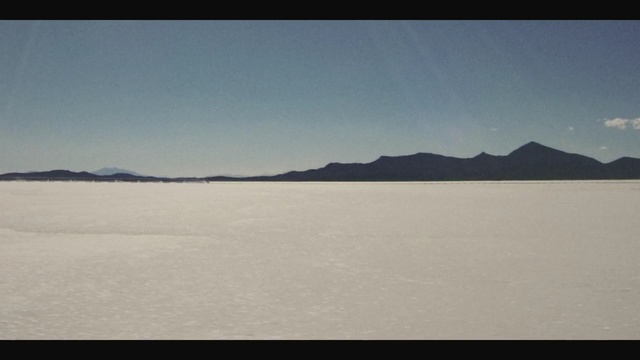 Video Reference: sky, horizon, loch, calm, lake, coastal and oceanic landforms, reservoir, sea, inlet, ecoregion