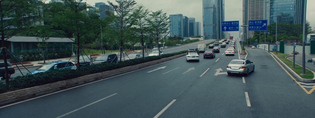 Video Reference: Road, Lane, Motor vehicle, Highway, Thoroughfare, Asphalt, Mode of transport, Traffic, Freeway, Infrastructure