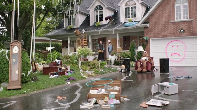 Video Reference: Property, Residential area, Neighbourhood, Home, House, Yard, Backyard, Building, Real estate, Cottage