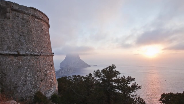 Video Reference: sky, sea, cliff, promontory, coast, terrain, morning, cloud, horizon, dawn