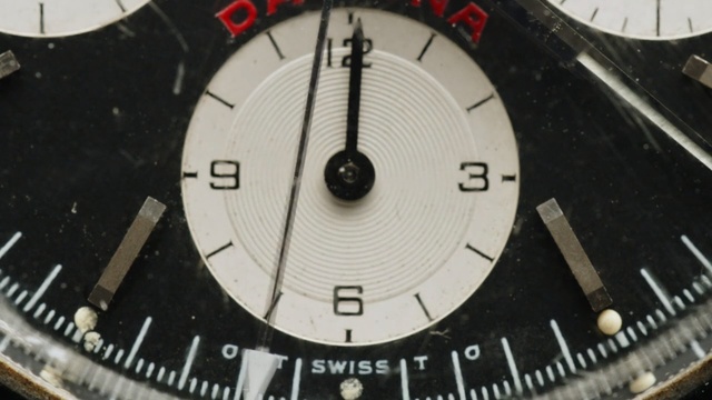 Video Reference: Watch, Clock, Home accessories, Interior design