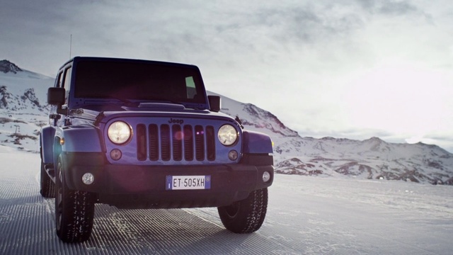 Video Reference: Land vehicle, Vehicle, Car, Automotive tire, Tire, Jeep, Off-road vehicle, Jeep wrangler, Rim, Automotive design