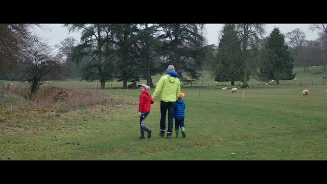 Video Reference: Grassland, Nature, Play, Natural environment, Pasture, Grass, Fun, Recreation, Golf course, Walking