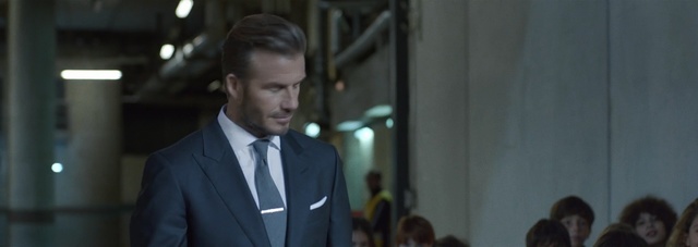 Video Reference: Suit, Formal wear, White-collar worker, Gentleman, Tuxedo, Businessperson, Outerwear, Blazer, Fictional character, Official, Person