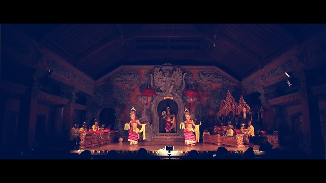 Video Reference: Theatrical scenery, Stage, heater, Performing arts, Performance, Sky, Scene, Musical theatre, Event, Theatre