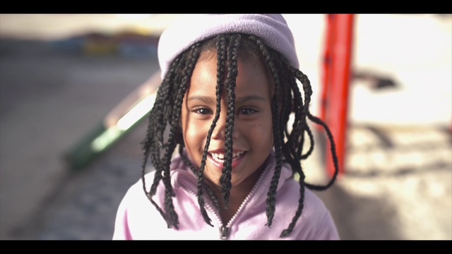 Video Reference: Hair, Face, Dreadlocks, People, Facial expression, Hairstyle, Skin, Head, Smile, Nose