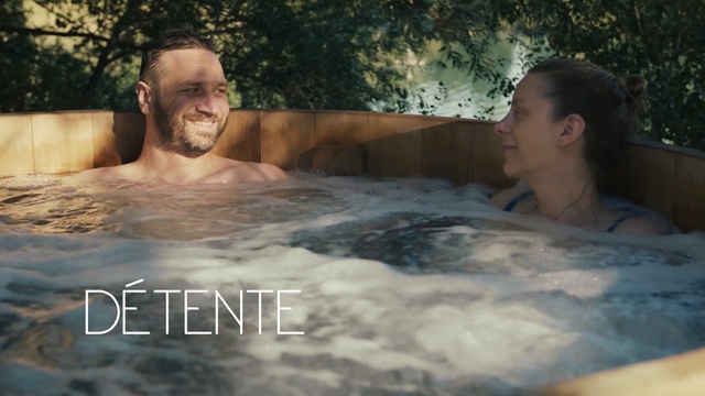 Video Reference: hot tub, water, male, barechestedness, swimming pool, muscle, fun, leisure, vacation, jacuzzi, Person
