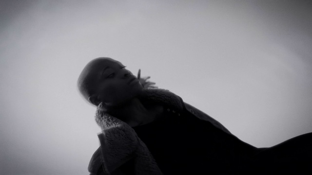 Video Reference: White, Black, Photograph, Black-and-white, Monochrome photography, Monochrome, Shoulder, Nose, Arm, Photography