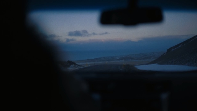 Video Reference: Sky, Air travel, Atmospheric phenomenon, Cloud, Atmosphere, Horizon, Mountain, Mountain range, Photography, Highland