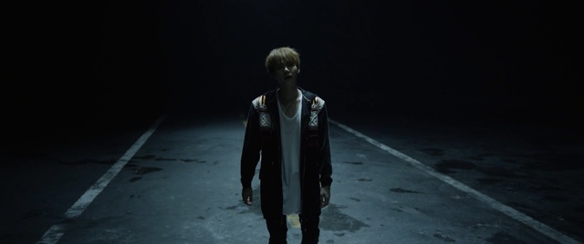 Video Reference: darkness, light, atmosphere, screenshot, night, midnight, computer wallpaper, sky, scene, Person