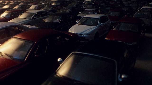 Video Reference: Motor vehicle, Vehicle, Car, Mode of transport, Automotive exterior, Traffic, Automotive design, Personal luxury car, Mid-size car, Parking