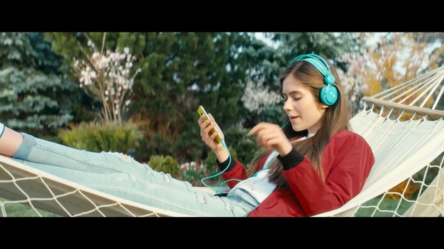 Video Reference: Photograph, Beauty, Photography, Smile, Happy, Fun, Leisure, Photo shoot, Plant, Style