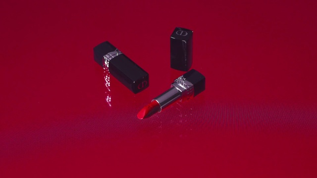 Video Reference: Red, Wheel, Material property, Lipstick, Cosmetics, Rim, Games