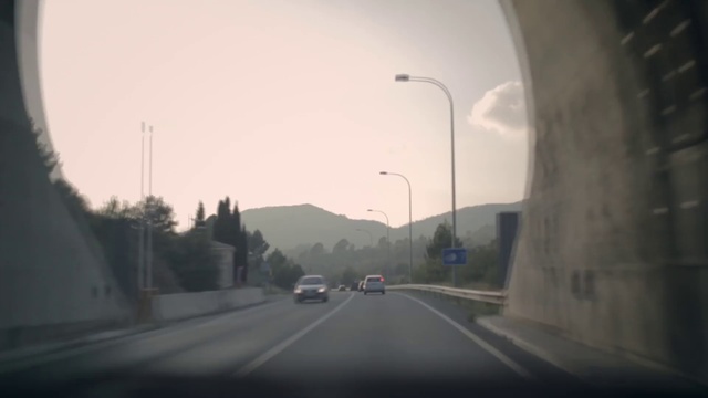 Video Reference: Road, Lane, Freeway, Highway, Atmospheric phenomenon, Mode of transport, Morning, Asphalt, Road trip, Thoroughfare