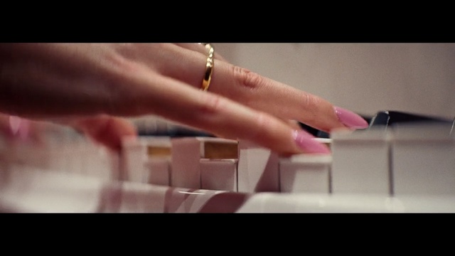 Video Reference: Finger, Nail, Hand, Skin, Pink, Beauty, Artificial nails, Cosmetics, Manicure, Nail care