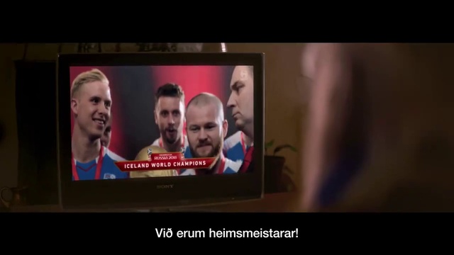 Video Reference: Smile, Beard, Flash photography, Font, Display device, Event, Multimedia, Facial hair, Television program, Entertainment