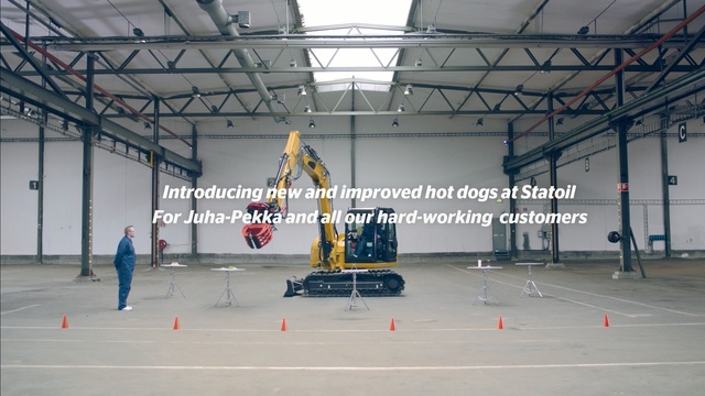 Video Reference: Hangar, Building, Steel, Warehouse, Crane, Field house, Metal
